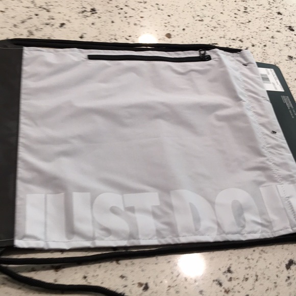 ❤️NEW!!!❤️ Nike Brasilia Training Gymsack. - Picture 8 of 8